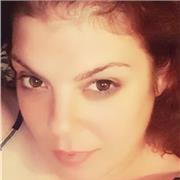 sono educatrice professionale e ho una laurea in scienze dell'educazione.
Ho 32 anni e sono sempre molto disponibile...e molto professionale